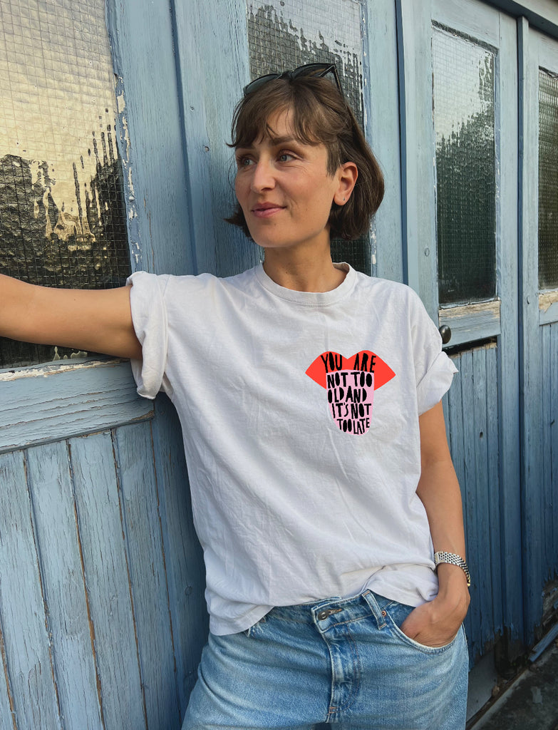 BRAND NEW  // MOUTH T-SHIRT // BESTSELLER 2025